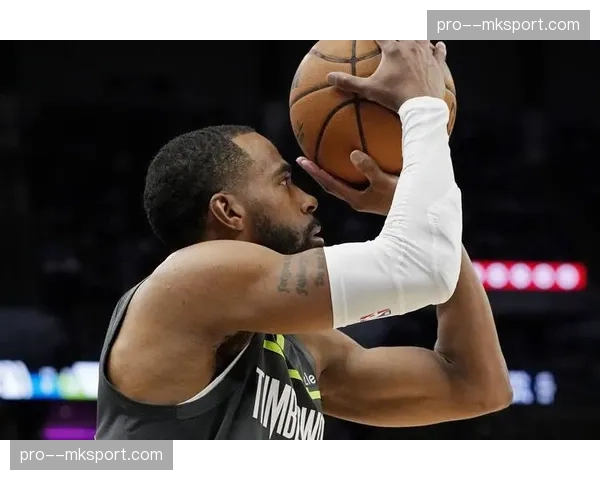 森林狼124-121开拓者：爱德华兹25分关键反击锁定胜局