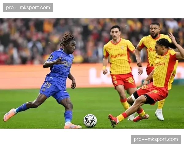 摩纳哥客战朗斯，高控球中场对决或将决定进球转化