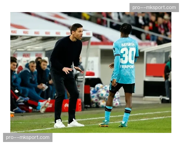 勒沃库森客场绝平斯图加特，联赛不败纪录延续至35场